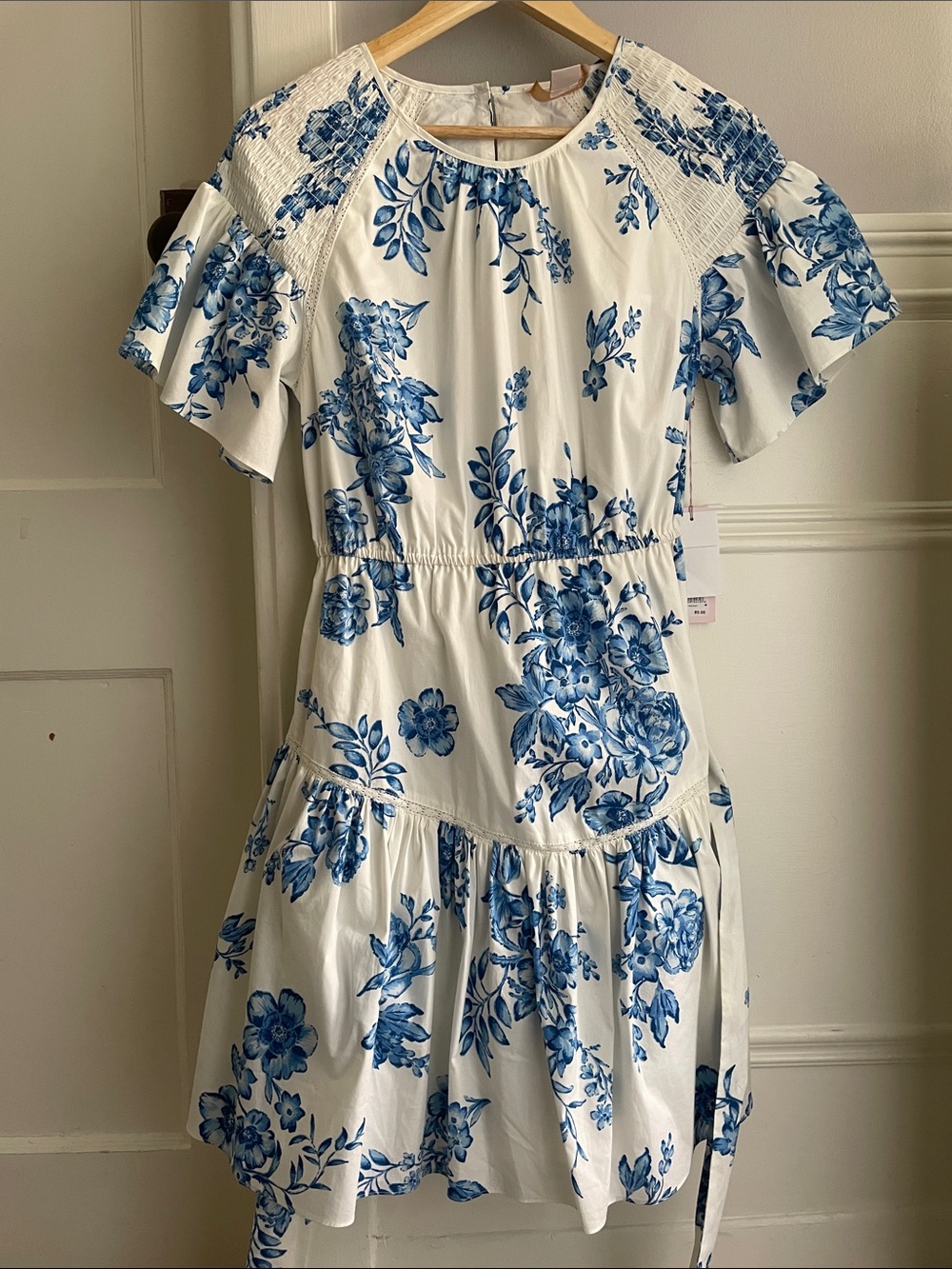 NWT Rachel Parcell floral tiered dress with ruffle sleeves- Medium - Picture 2 of 15